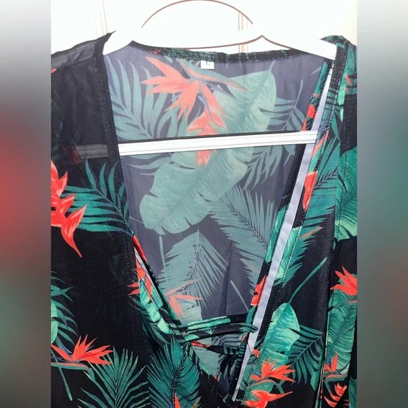 Juniors Bathing Suit & Cover Up Set (Large) - Picture 5 of 7